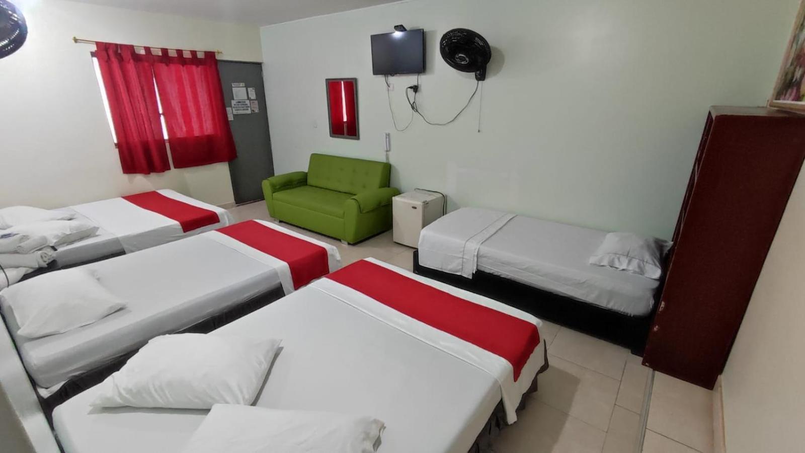 Hotel Gueicer Cúcuta Extérieur photo